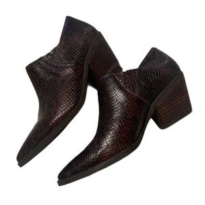 Lucky Brand Textured Ankle Booties - Dark Brown Size 6